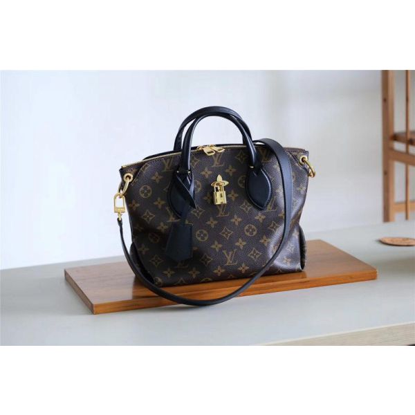 Flower zipped hotsell tote louis vuitton