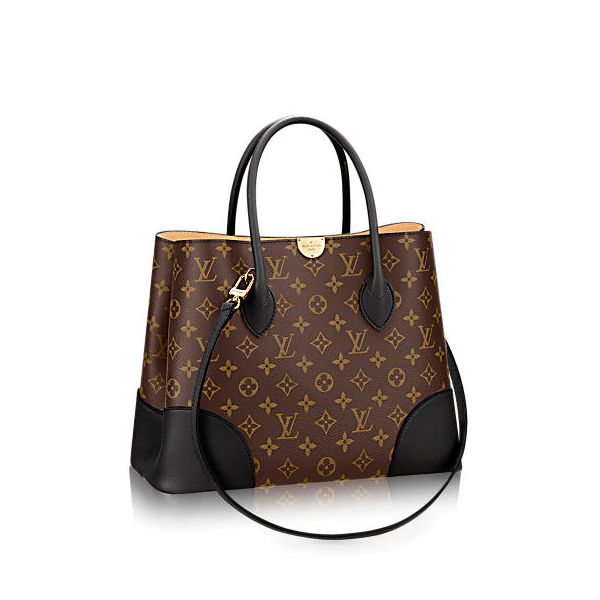 This Louis Vuitton Monogram Flandrin is made of the iconic