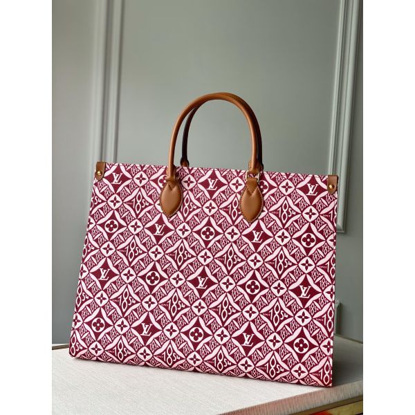 Louis Vuitton Onthego Monogram Giant Red/Pink  Louis vuitton handbags, Louis  vuitton store, Louis vuitton bag