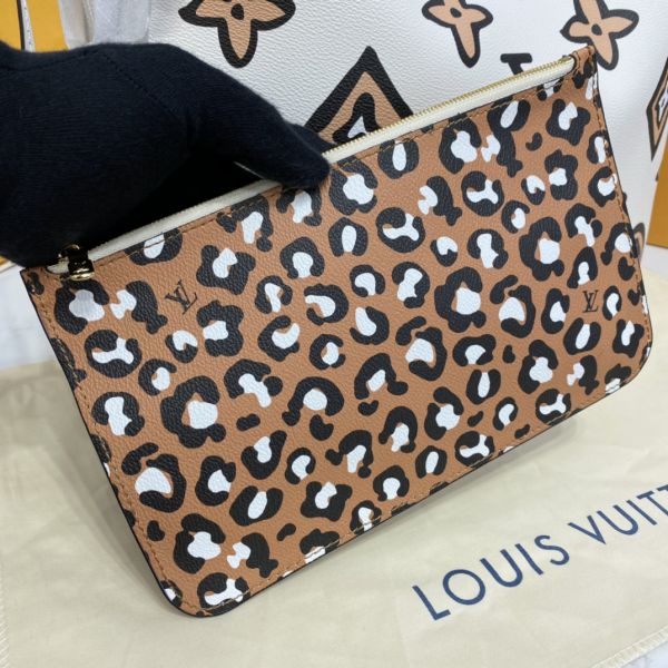 Louis Vuitton Neverfull MM M45819 Wild at Heart Capsule Leopard Pattern  Tote Bag
