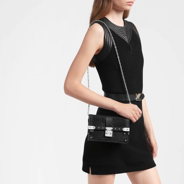 Louis vuitton trunk chain clearance wallet