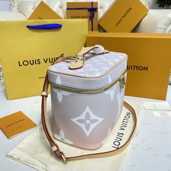 Louis Vuitton: All-New Monogram Raffia Onthego MM & Toiletry Pouch