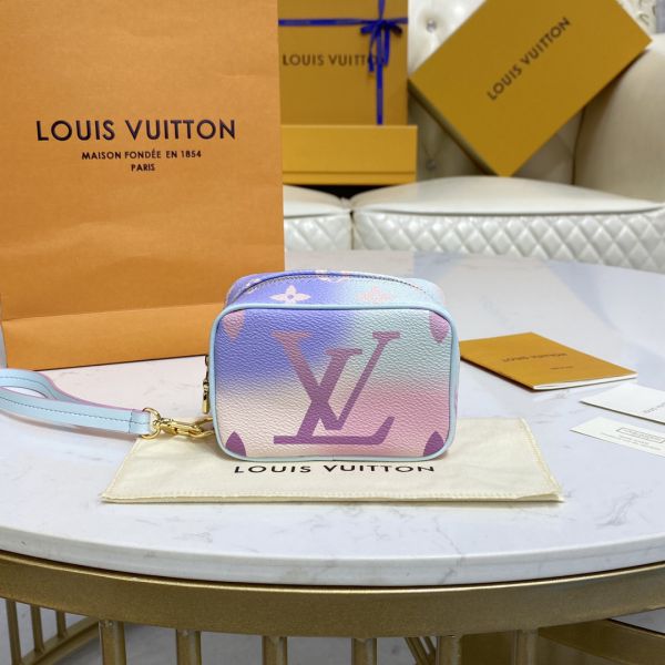 NEW LIMITED Louis Vuitton WAPITY CASE M81339 Sunrise Pastel Monogram France