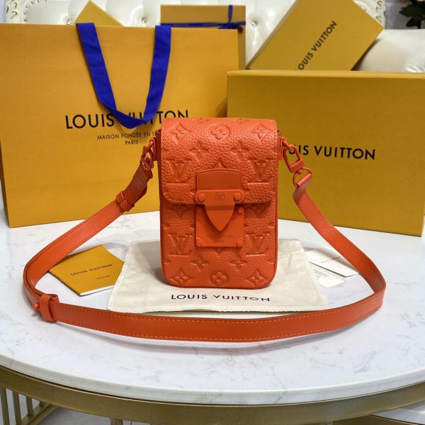 M81525 Louis Vuitton Taurillon Monogram S-Lock Vertical Wearable  Wallet-Orange
