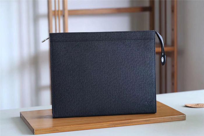 #m30043 l**is V*t*n 2018 men pochette voyage gm taiga leather