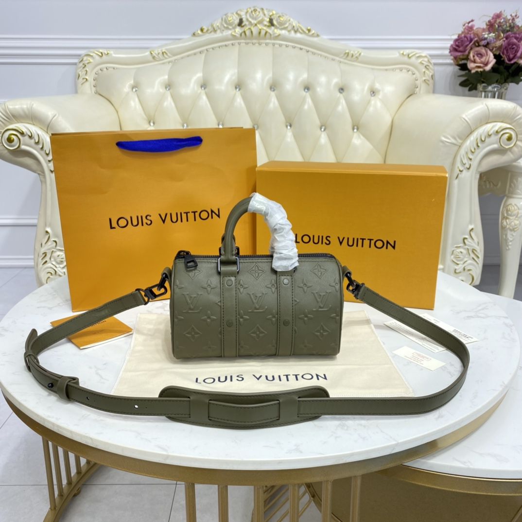 #m57961 l**is V*t*n monogram seal keepall xs-khaki