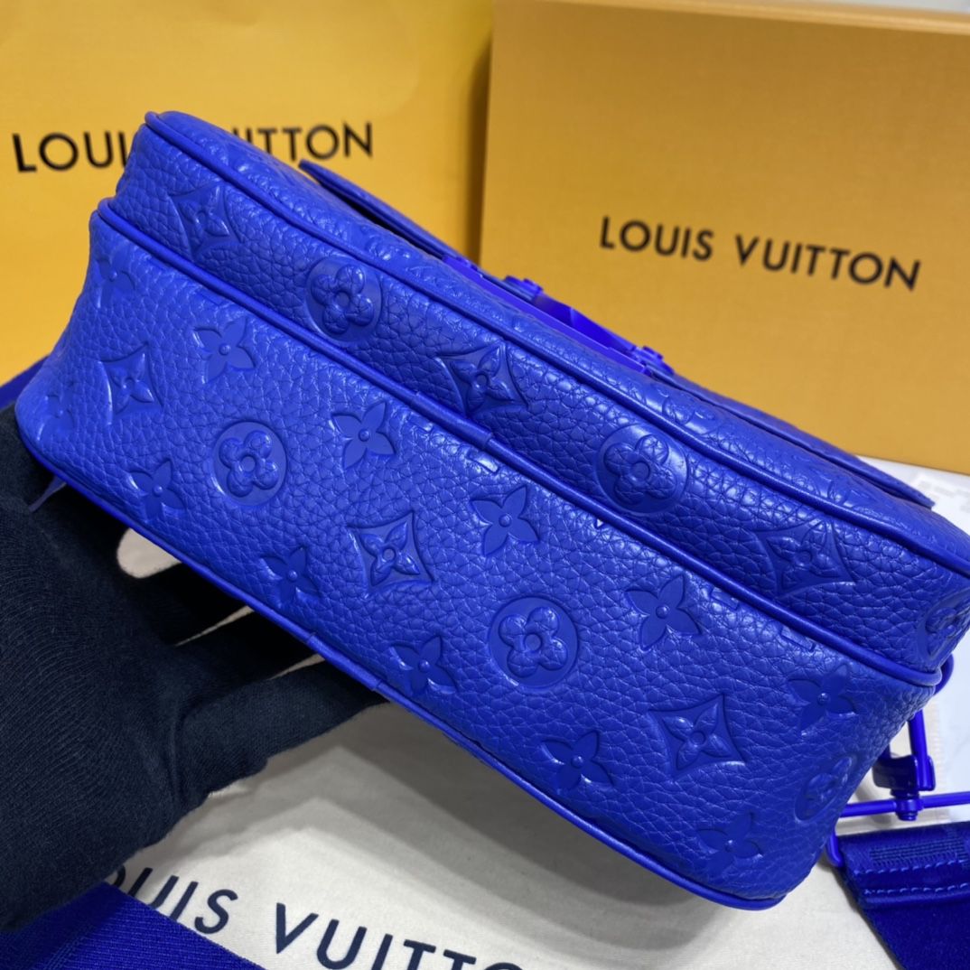 #m58488 l**is V*t*n monogram embossed taurillon leather s lock messenger-blue