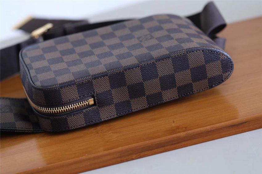 #n51994 l**is V*t*n 2018 men géronimos hip bag