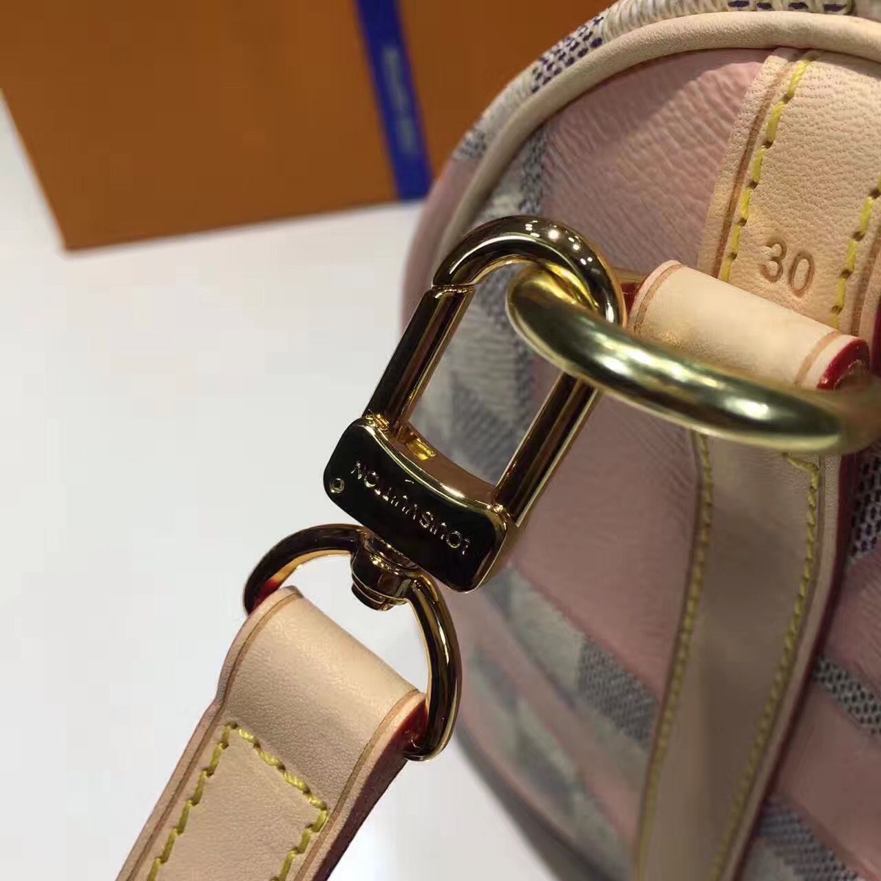 n41052 l**is V*t*n 2017 premium damier azur speedy bandoulière 30