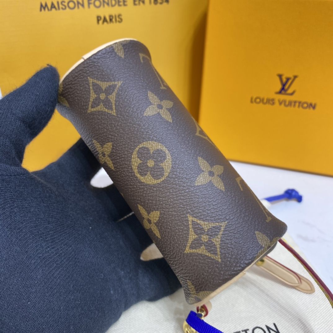 #m00354 l**is V*t*n monogram micro papillon bag charm
