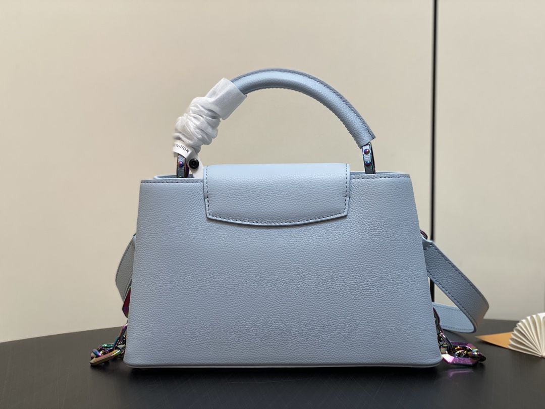 #m11422 l**is V*t*n capucines east-west mini handbag
