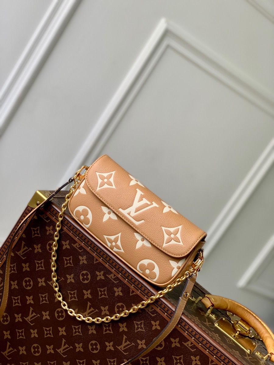 #m12758 l**is V*t*n monogram ivy wallet on chain bag