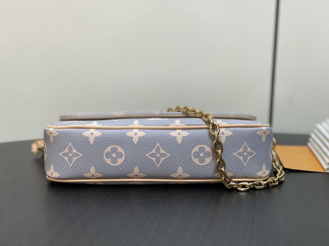 #m12778 l**is V*t*n monogram wallet on chain ivy