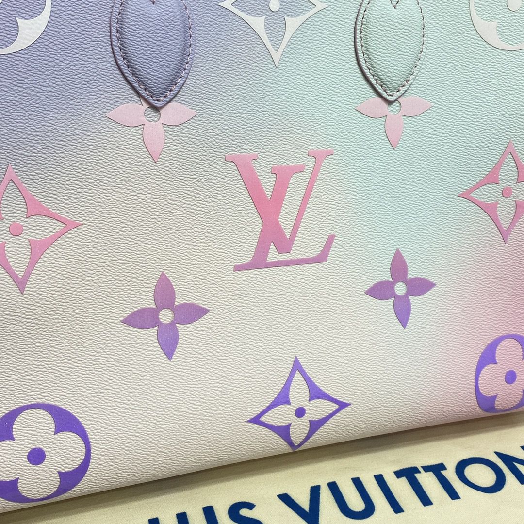 #m20510 l**is V*t*n monogram canvas onthego mm tote-pink