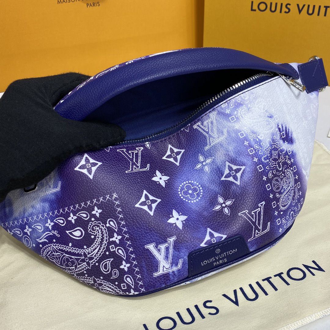 #m20587 l**is V*t*n monogram bandanae discovery bumbag pm