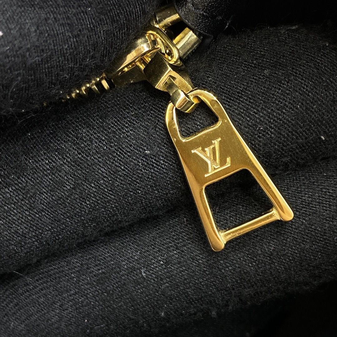 #m20680 l**is V*t*n epi twist mm bag