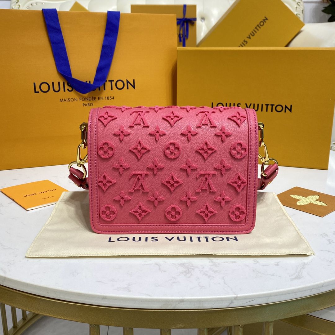#m20747 l**is V*t*n rose fluo mini dauphine handbag