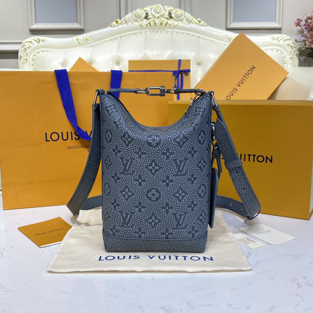 #m20875 l**is V*t*n monogram virgil abloh’s “climbing” hobo cruiser pm-dark