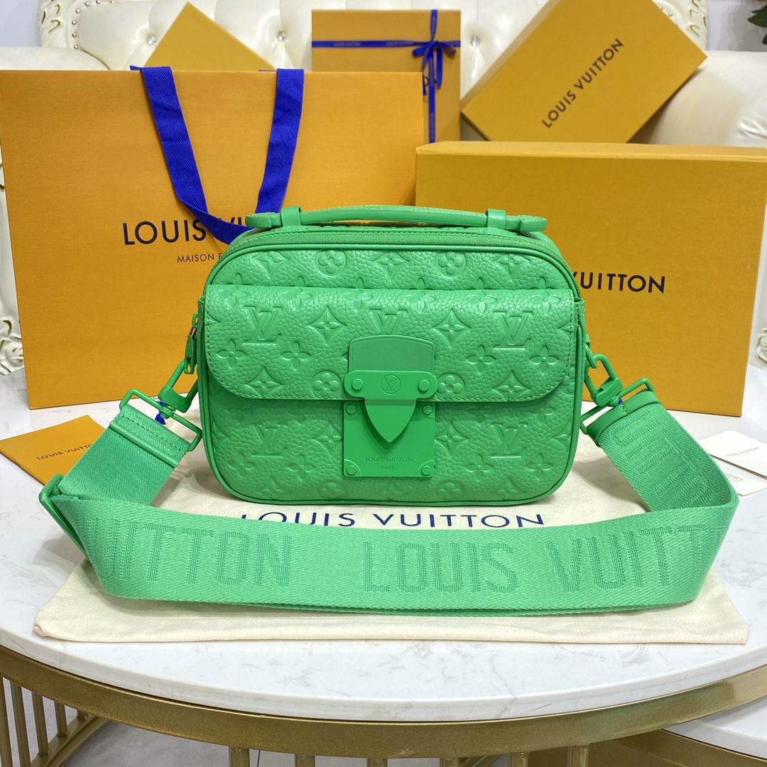 #m20904 l**is V*t*n monogram macassar s lock messenger-green