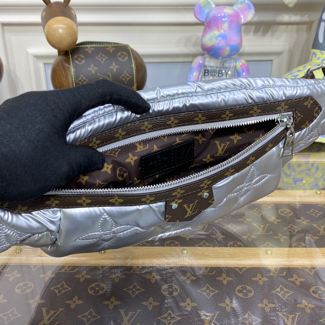 #m20971 l**is V*t*n lv pillow maxi bumbag