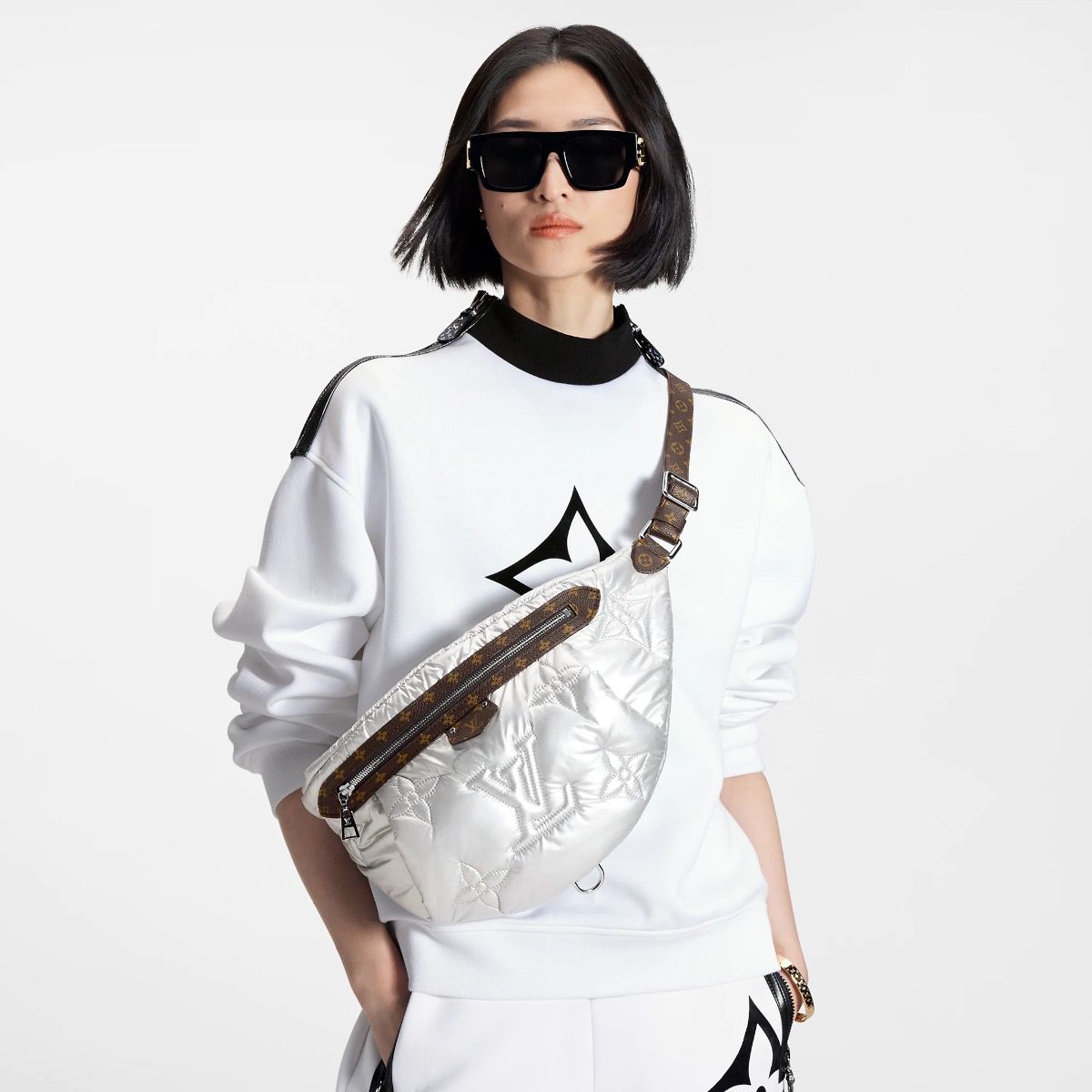 #m20971 l**is V*t*n lv pillow maxi bumbag