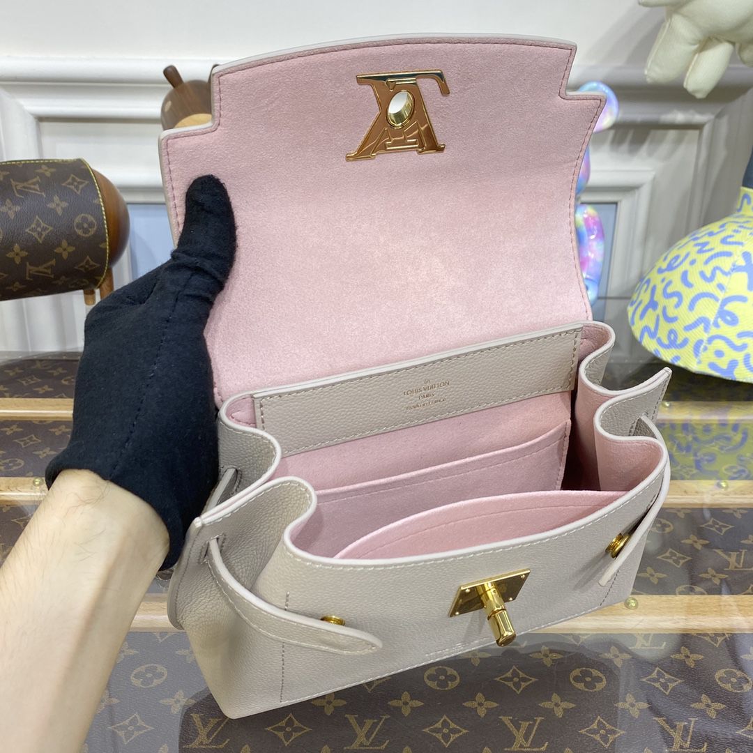 #m21052 l**is V*t*n lockme ever mini handbag