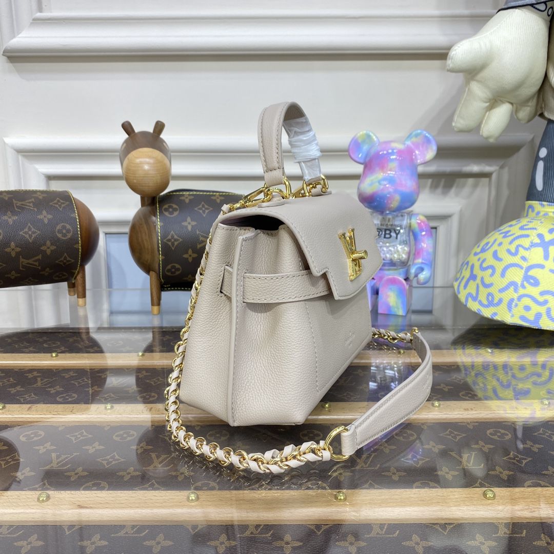 #m21052 l**is V*t*n lockme ever mini handbag
