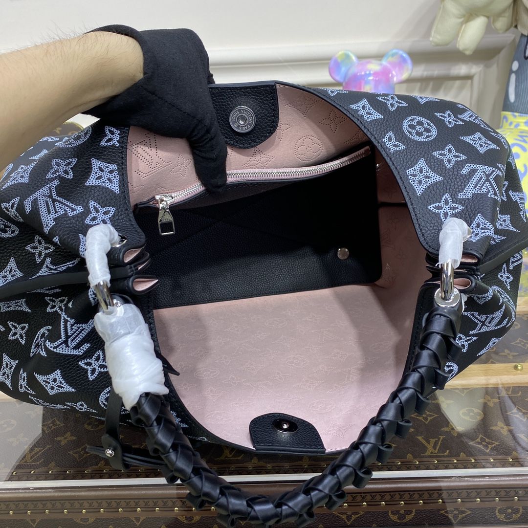 #m21299 l**is V*t*n mahina carmel hobo bag