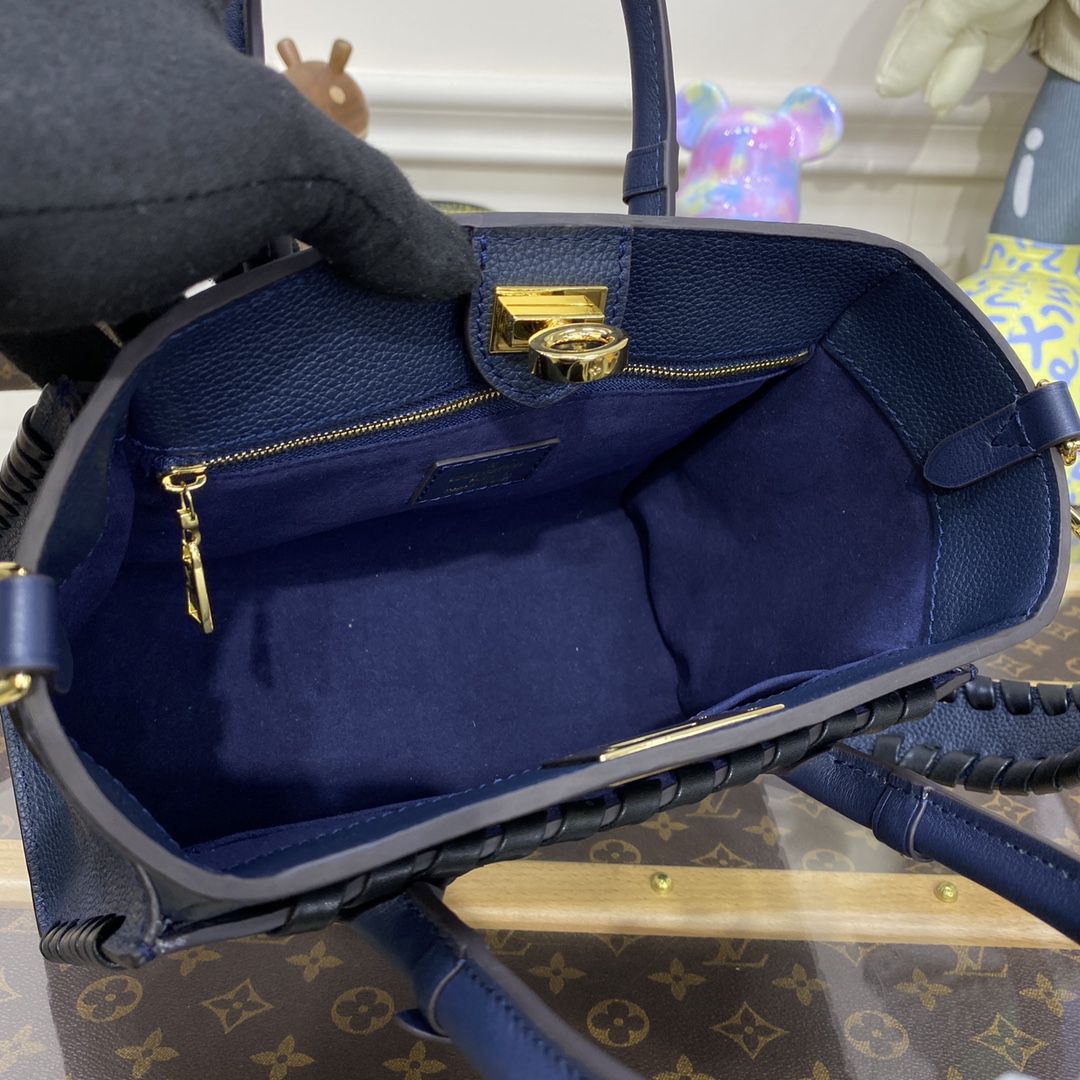 #m21569 l**is V*t*n monogram flowers on my side mm bag