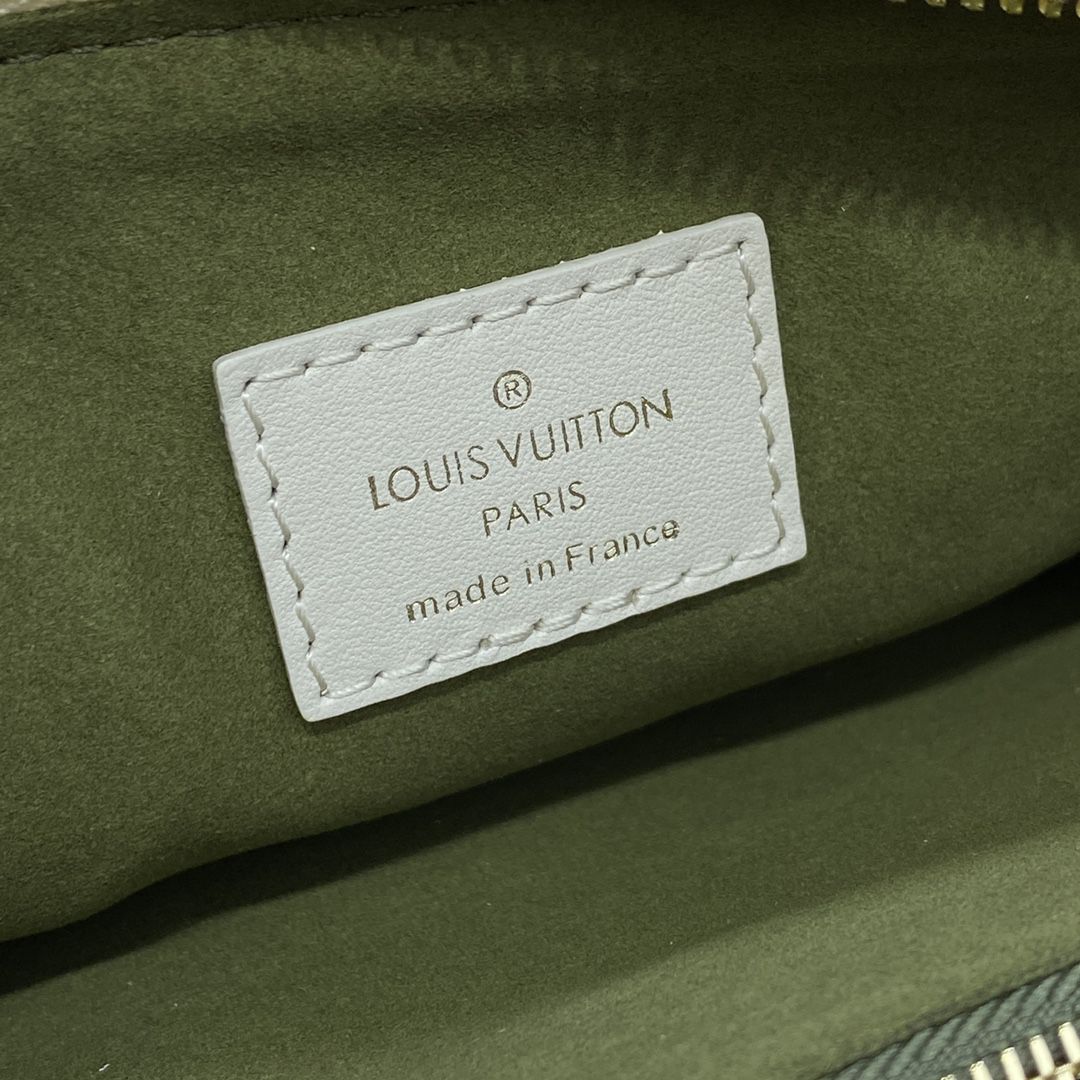 #m21262 l**is V*t*n monogram coussin pm bag