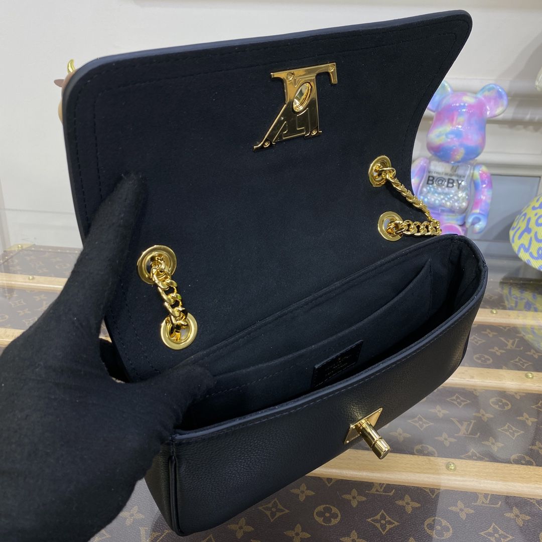 #m22303 l**is V*t*n lockme chain bag east west