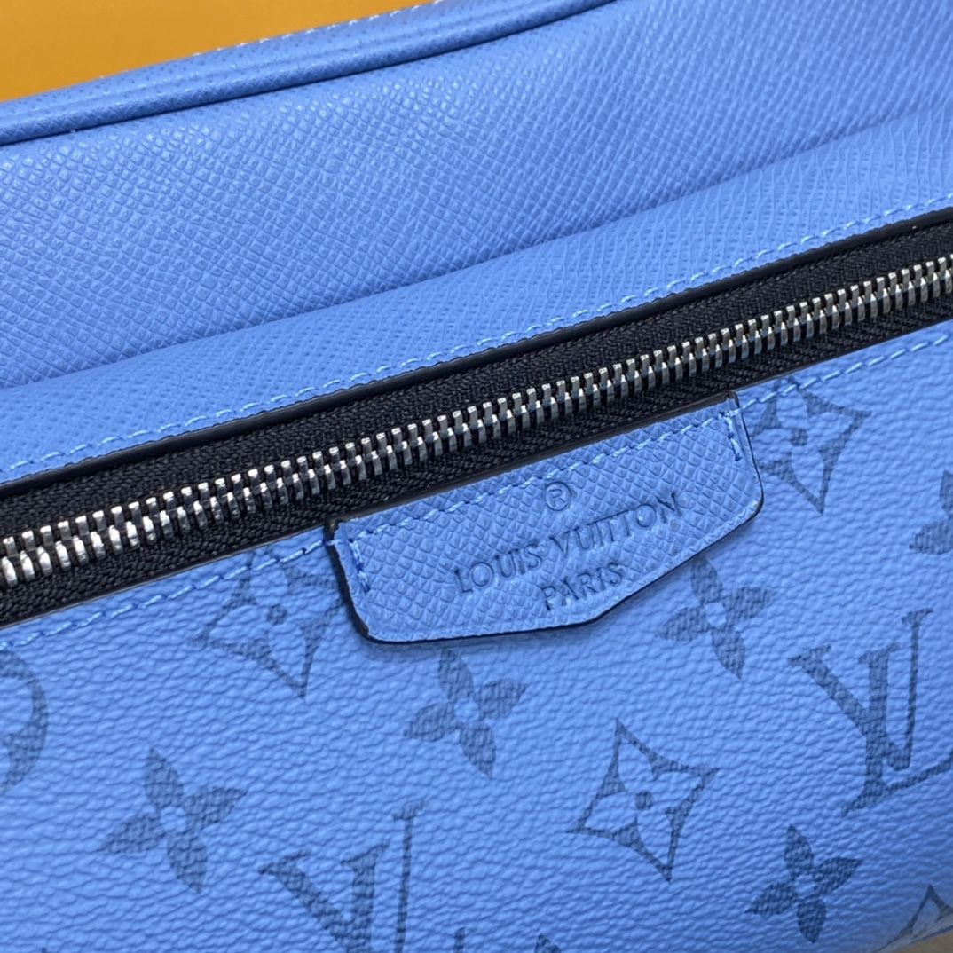 #m30748 l**is V*t*n taïgarama outdoor bumbag