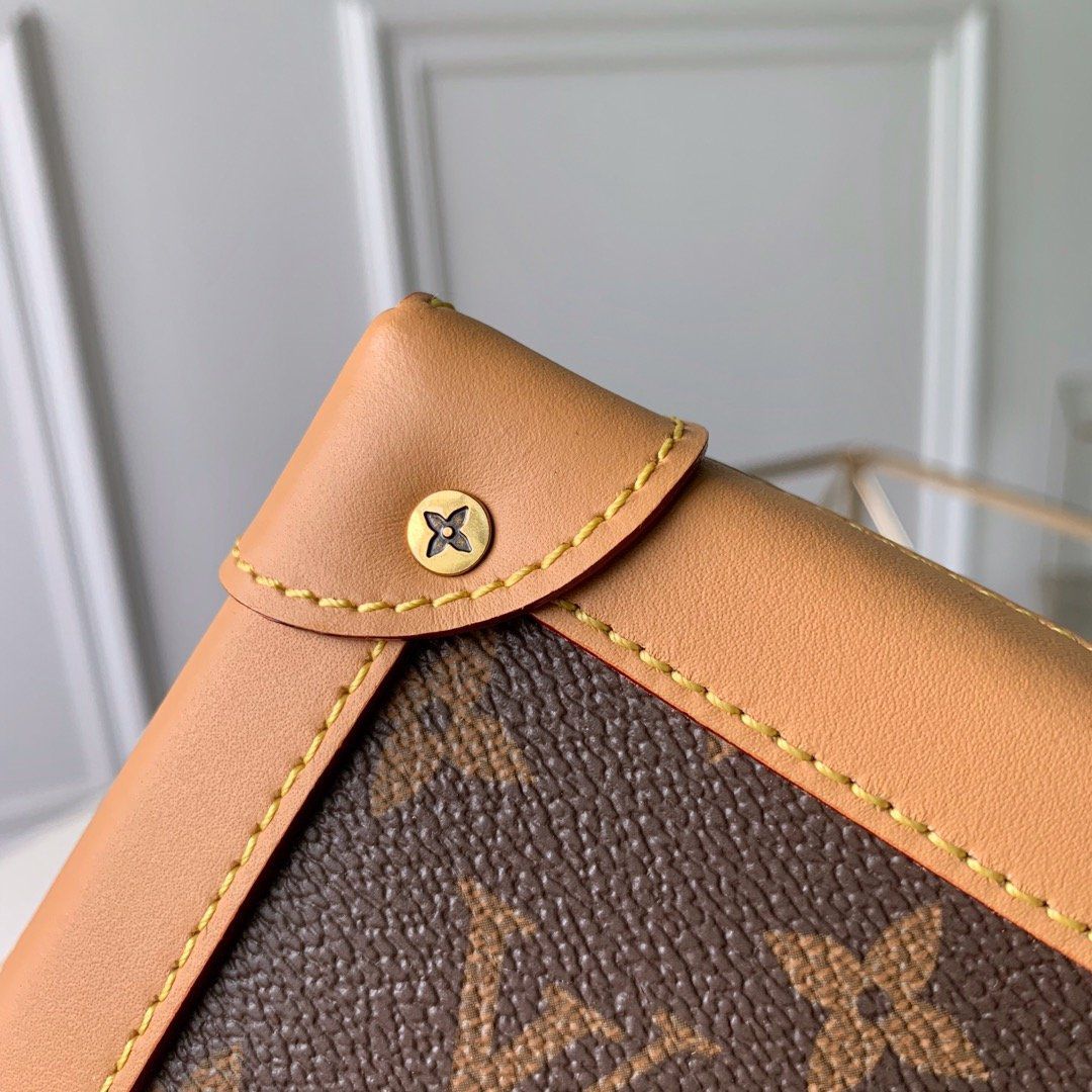 #m44660 l**is V*t*n 2019 monogram soft trunk