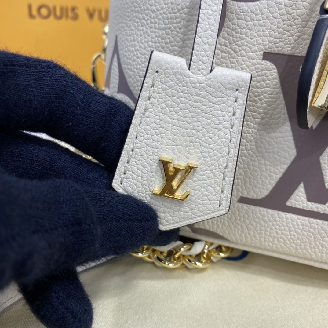 #m45599 l**is V*t*n monogram empreinte vanity pm-cream