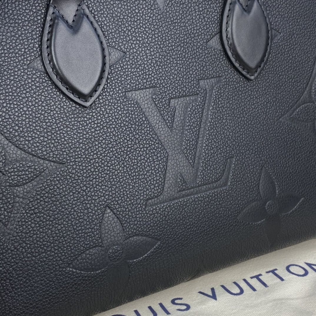 #m45653 l**is V*t*n monogram empreinte onthego pm-black