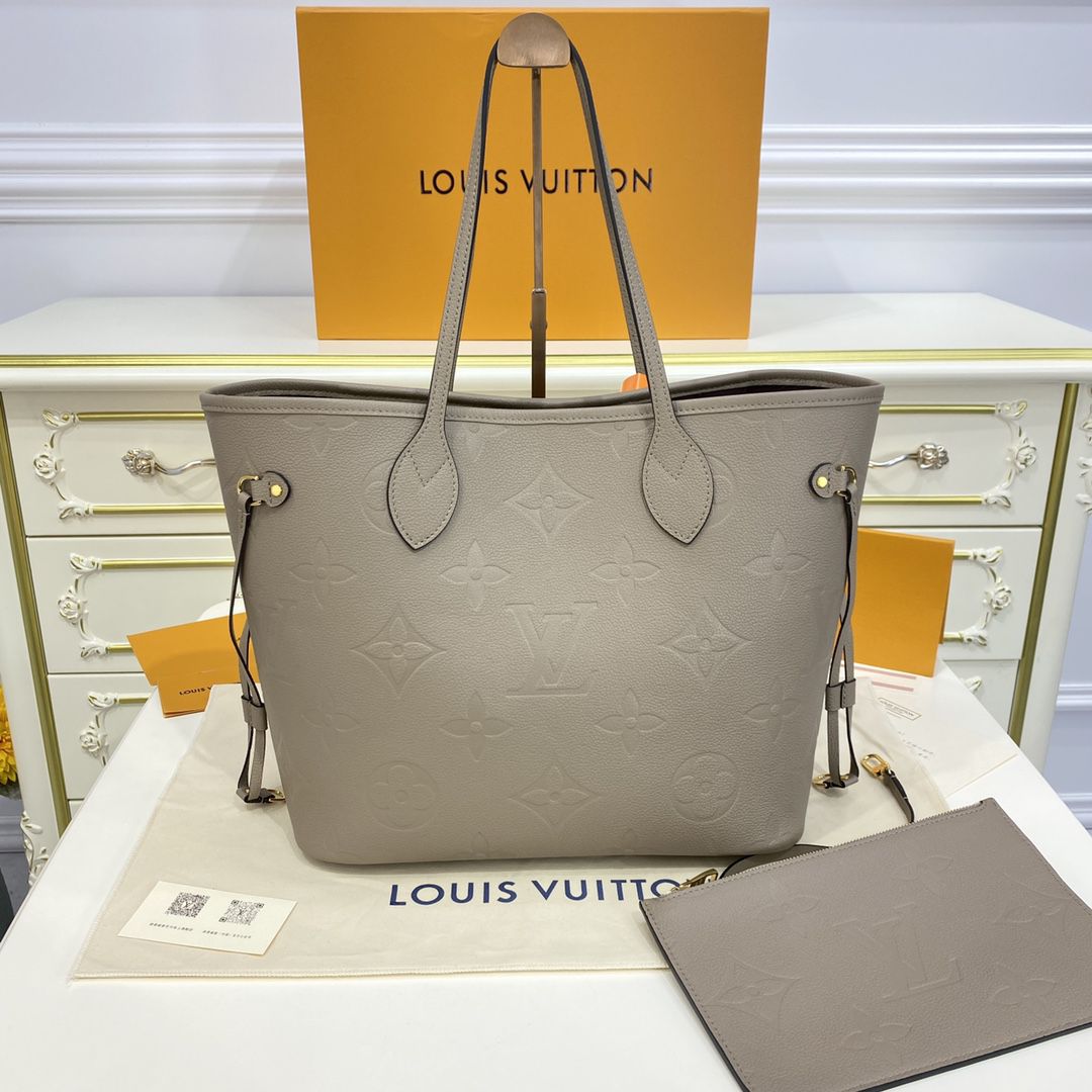 #m45686 l**is V*t*n monogram empreinte neverfull mm tote
