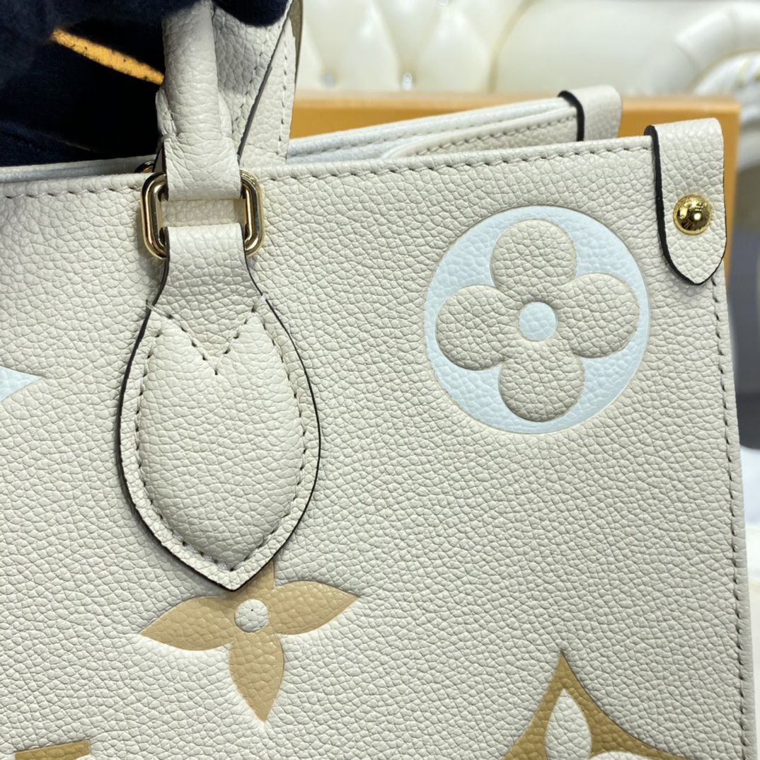 #m45717 l**is V*t*n monogram empreinte by the pool collection onthego mm-cream