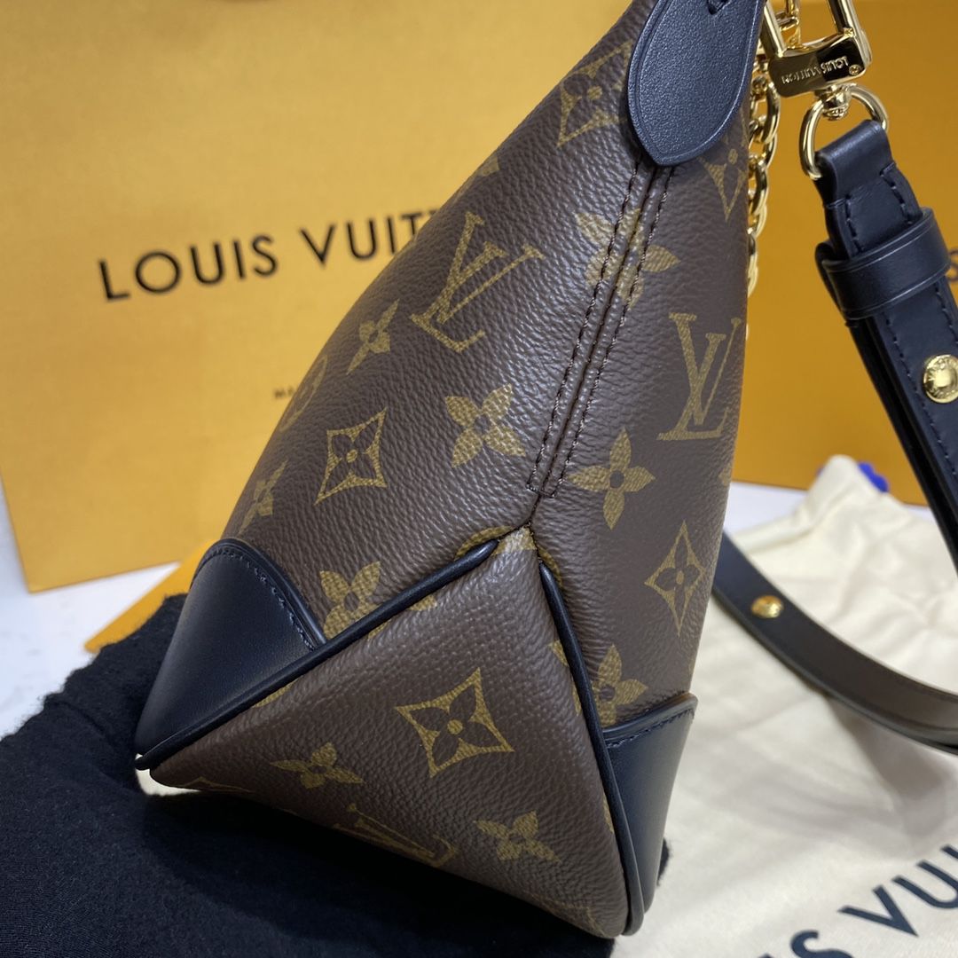 #m45831 l**is V*t*n monogram boulogne handbag