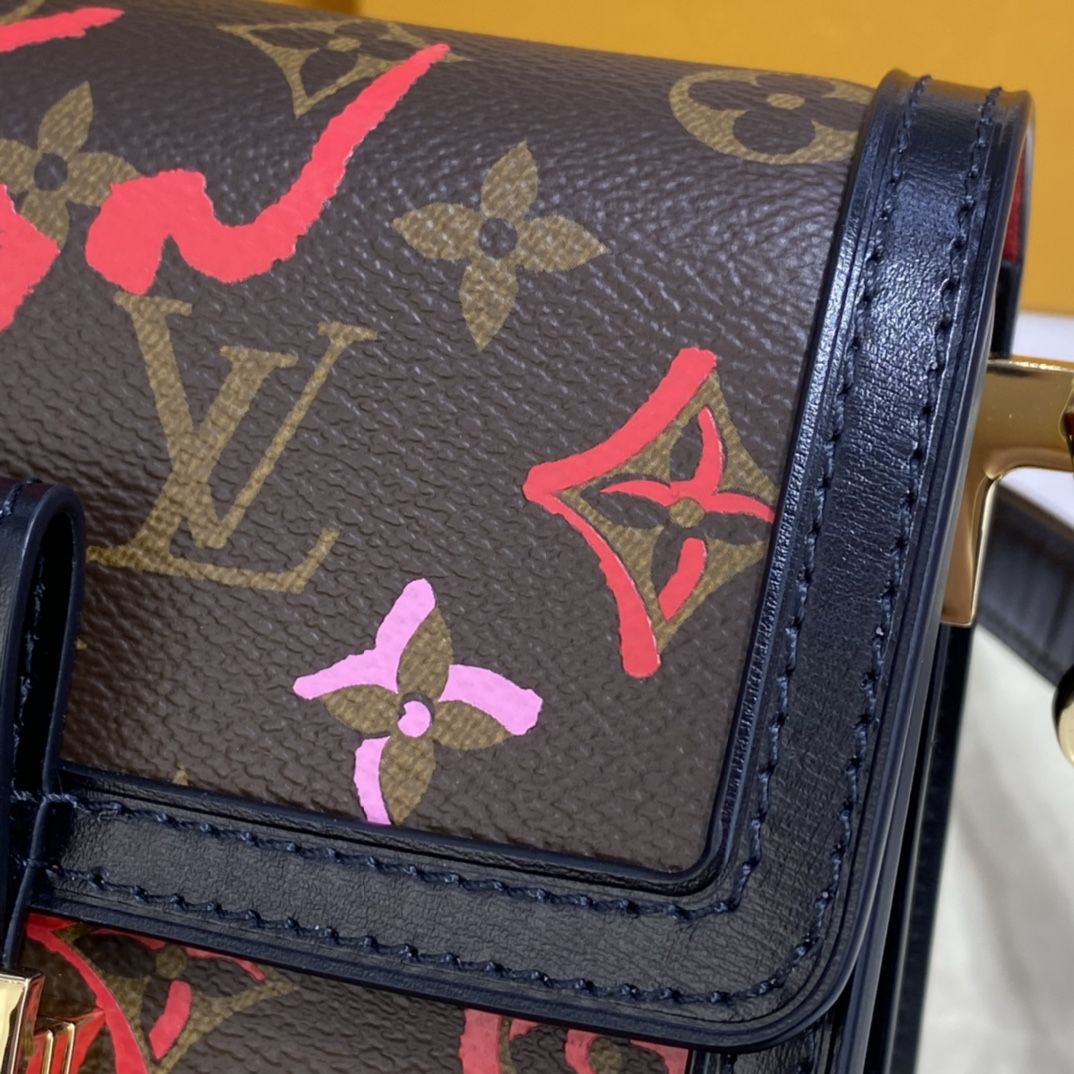 #m45889 l**is V*t*n monogram limited edition - mini dauphine