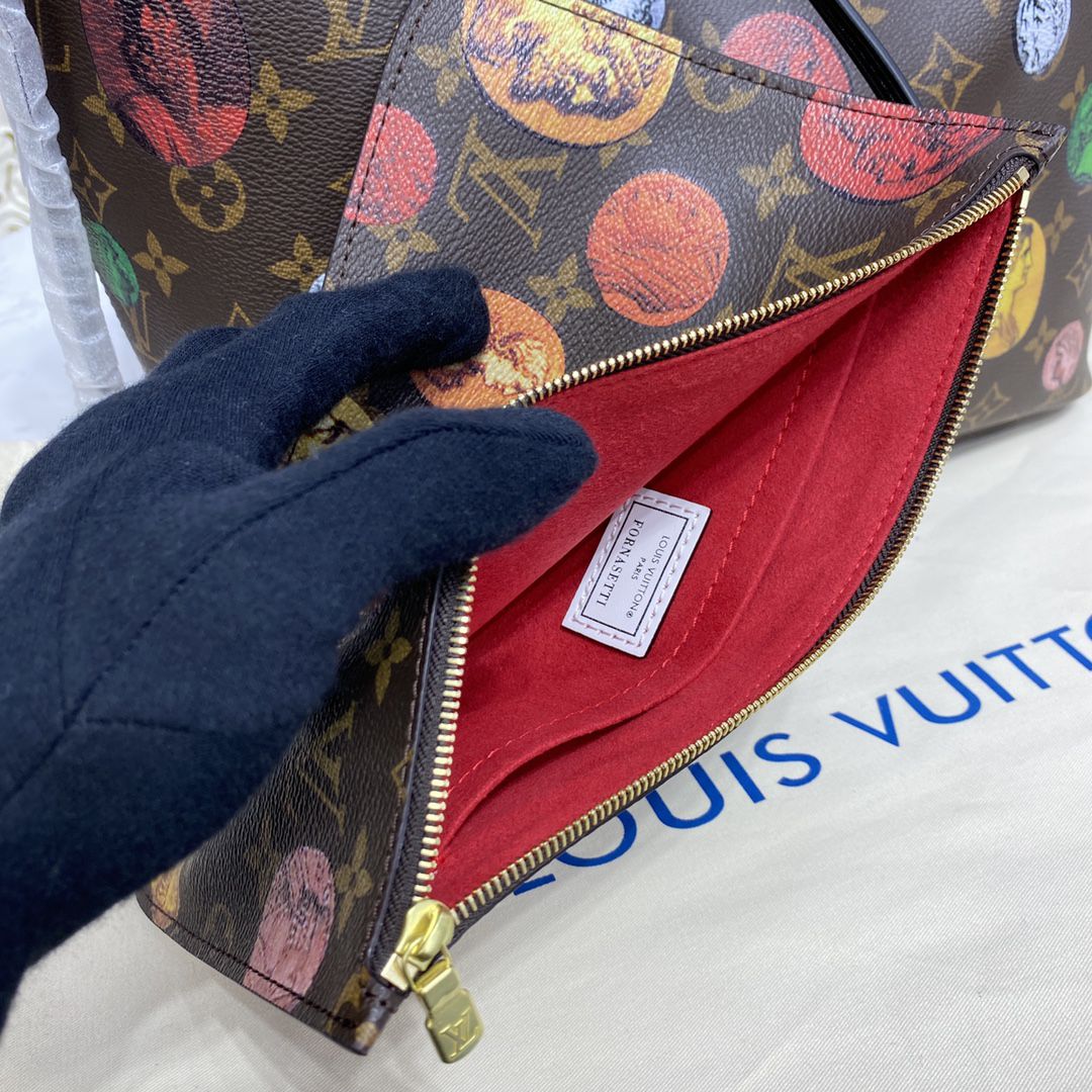 #m45923 l**is V*t*n lvxfornasetti monogram cameo neverfull mm tote bag