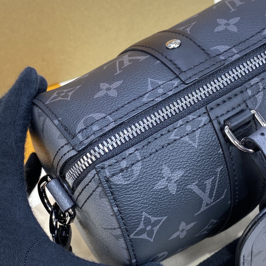 #m45936 l**is V*t*n monogram eclipse city keepall bag