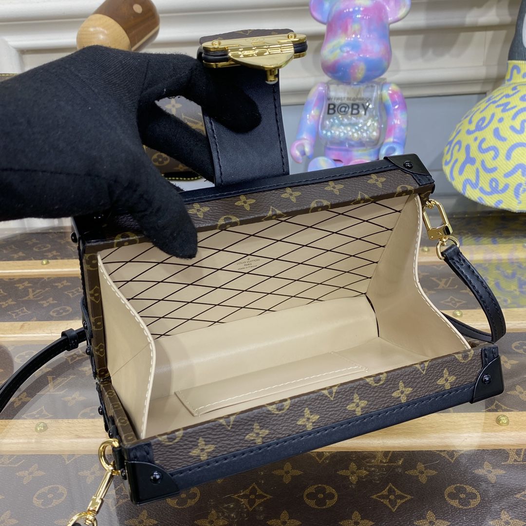#m45943 l**is V*t*n epi petite malle handbag