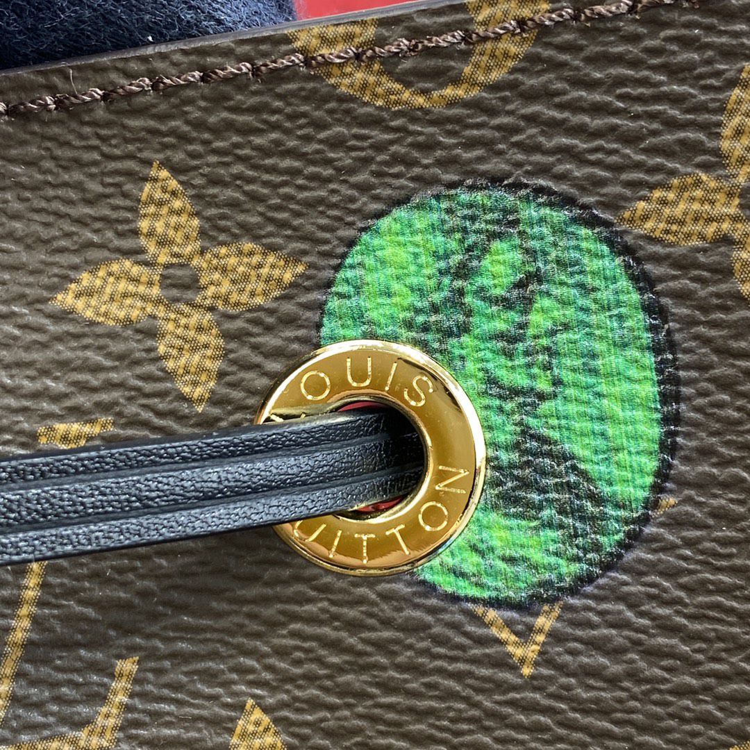 #m45956 l**is V*t*n lvxfornasetti monogram cameo néonoé mm bag