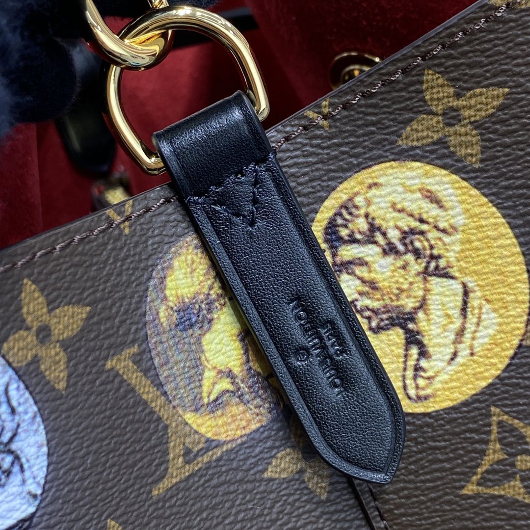 #m45956 l**is V*t*n lvxfornasetti monogram cameo néonoé mm bag