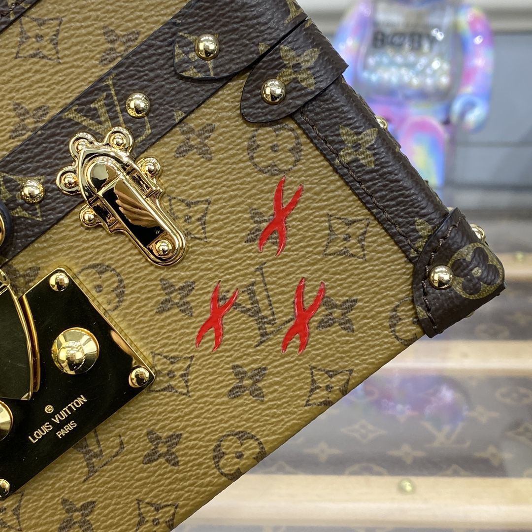 #m45960 l**is V*t*n monogram petite malle handbag