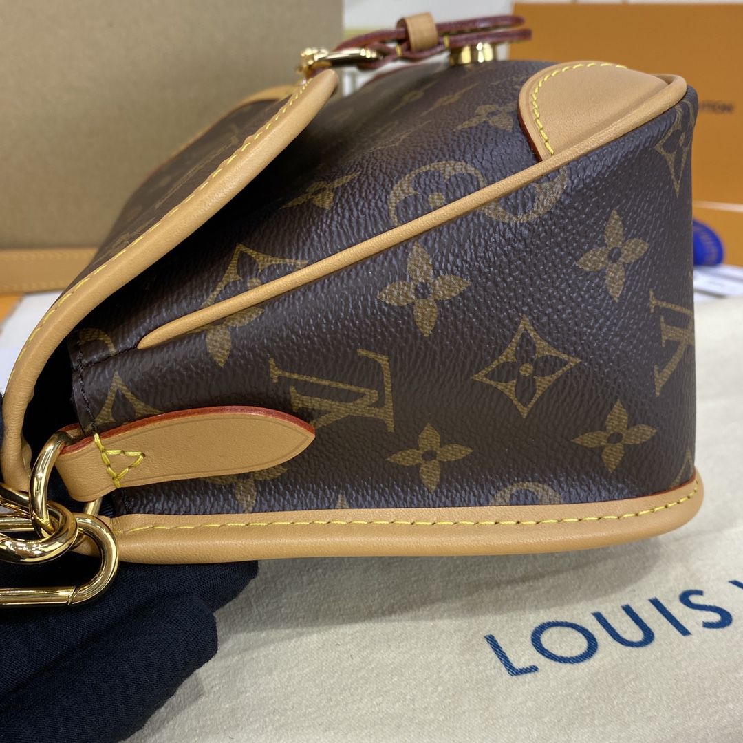 #m45985 l**is V*t*n monogram canvas diane satchel