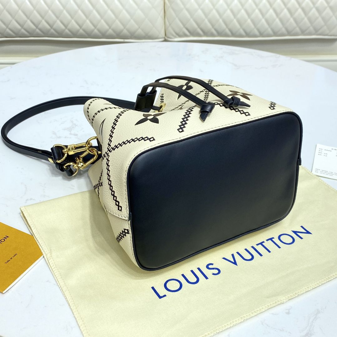 #m46023 l**is V*t*n monogram empreinte néonoé mm bag