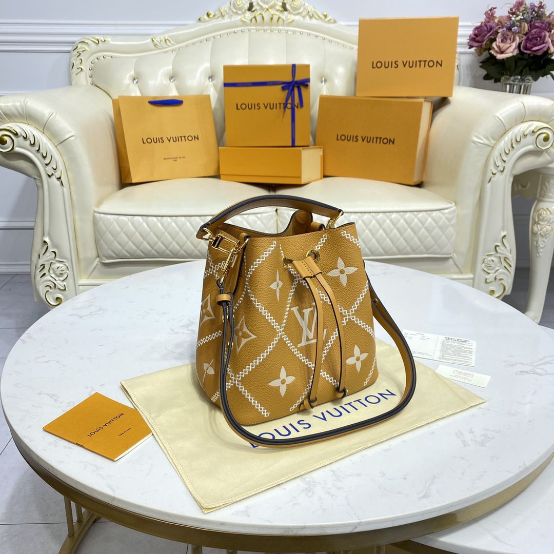#m46029 l**is V*t*n monogram empreinte néonoé mm bag