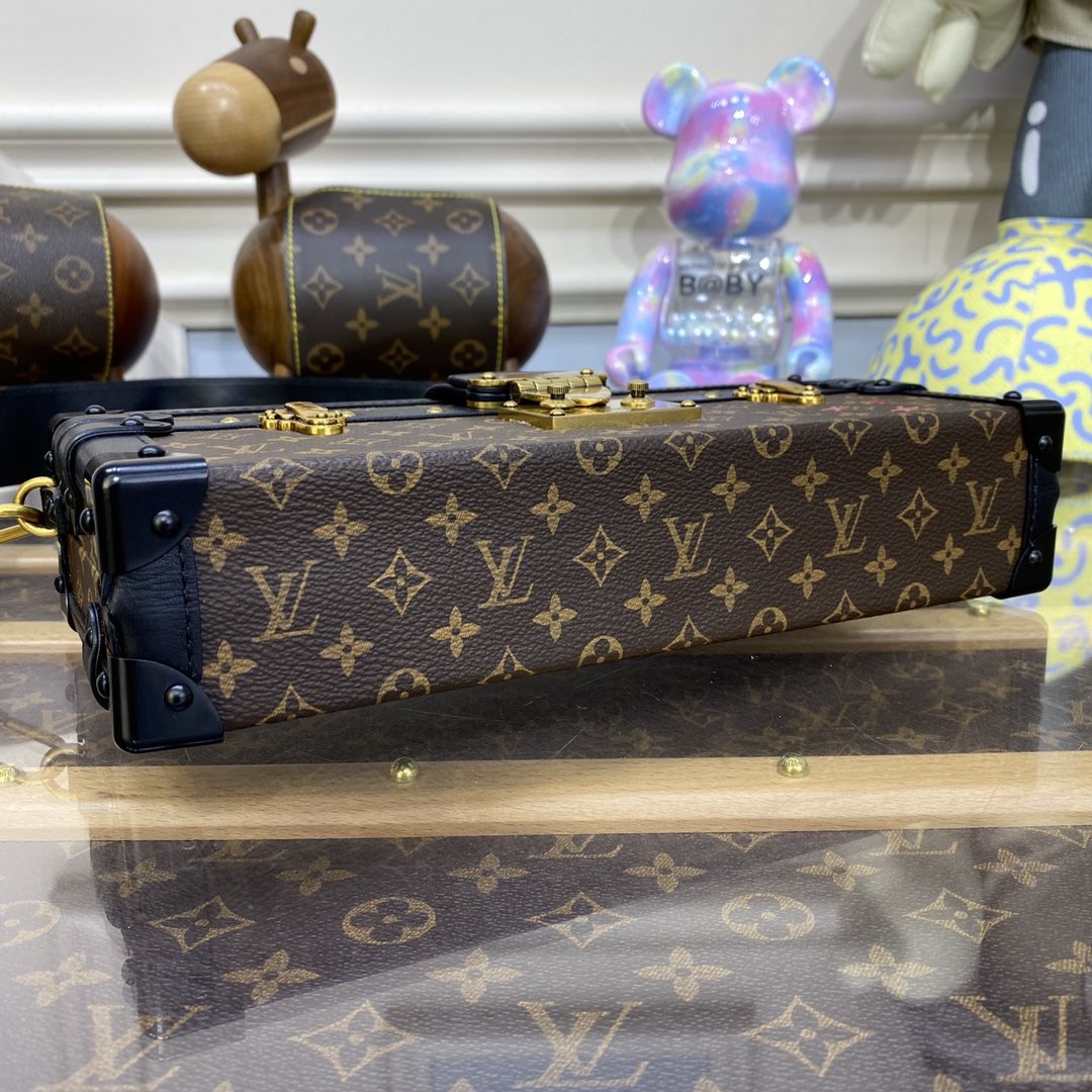 #m46120 l**is V*t*n monogram petite malle east west