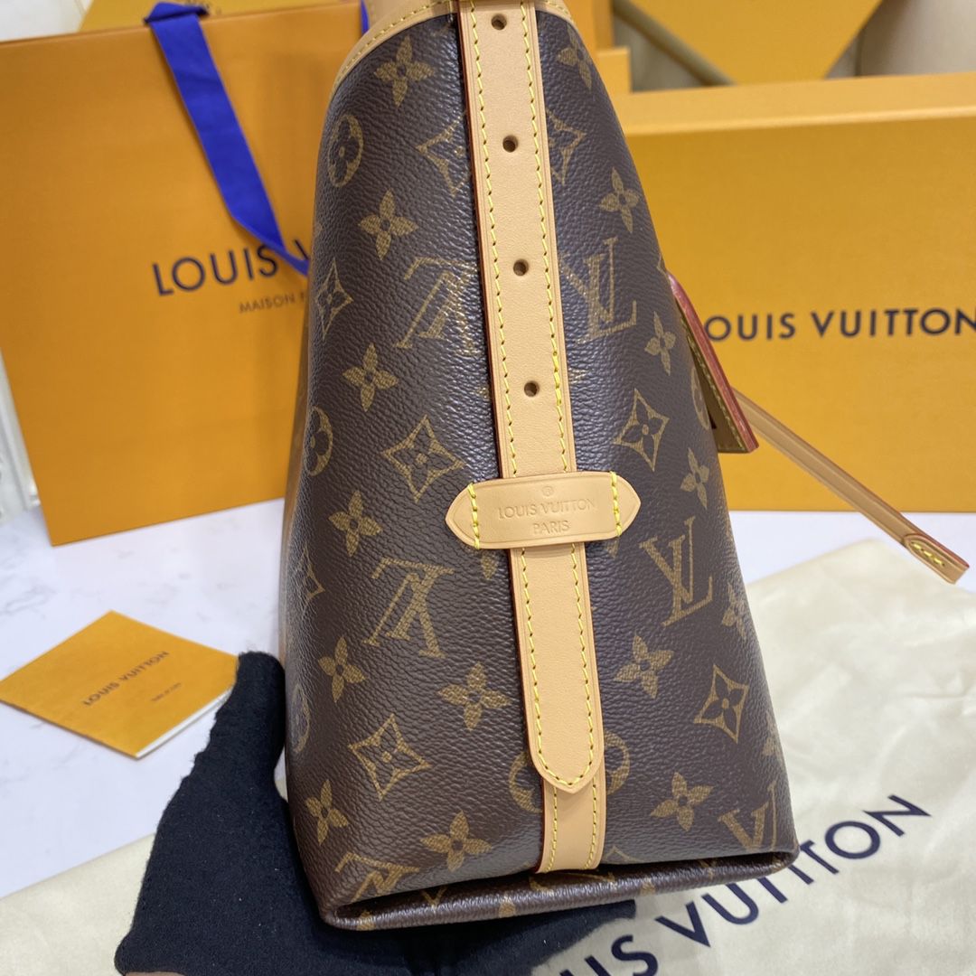 #m46203 l**is V*t*n monogram canvas carryall pm handbag